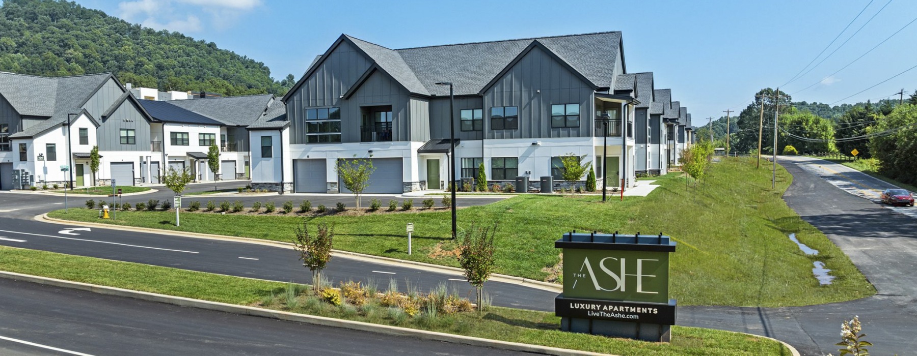 LUXURY CARRIAGE HOMES